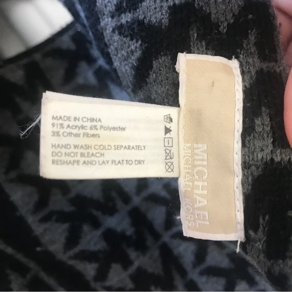 Michael Kors monogram gray and black scarf
